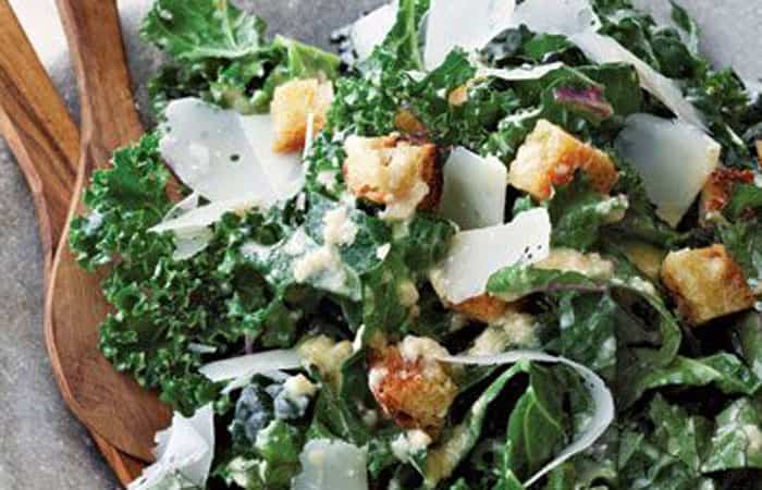 ensalada-cesar-con-kale Ensalada César con kale