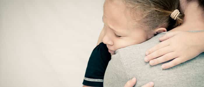 Los hijos de padres maltratadores podrán usar el apellido de su madre