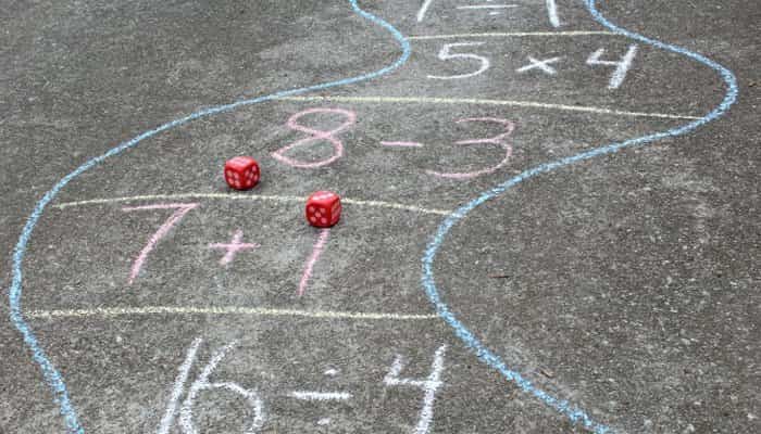 juegos con tiza aprender matemáticas juegos con tiza sumas