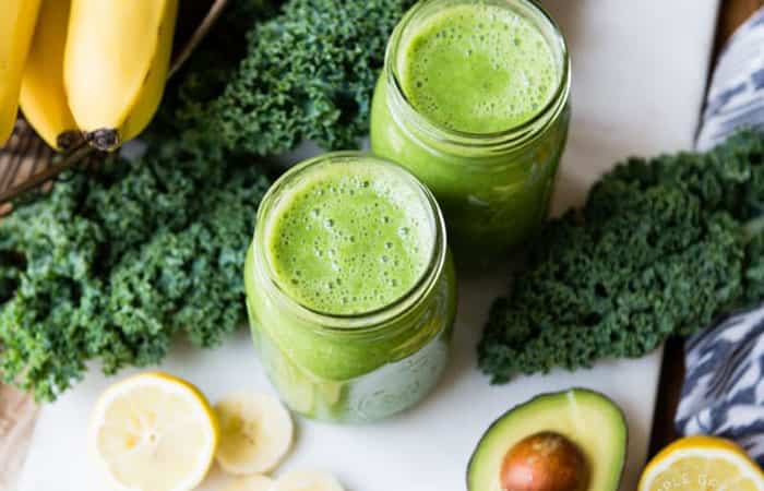 smoothie-de-aguacate-y.kale Smoothies verdes: Batido de kale y aguacate