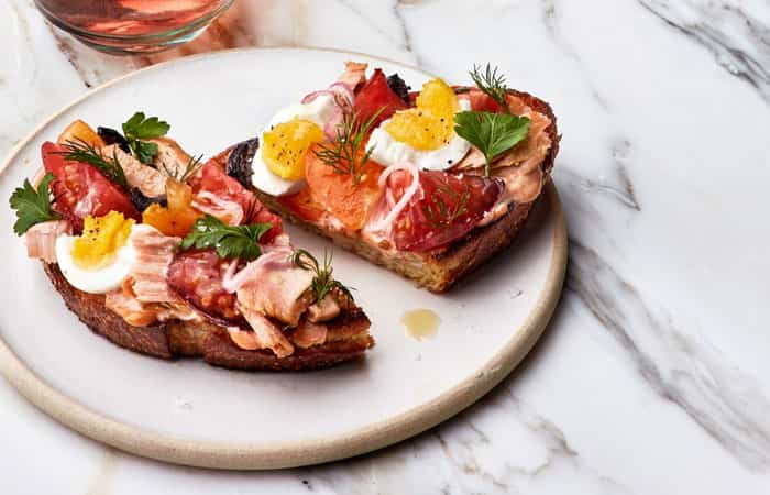 tostadas-nicoise Tostadas para desayuno: Tostadas Nicoise