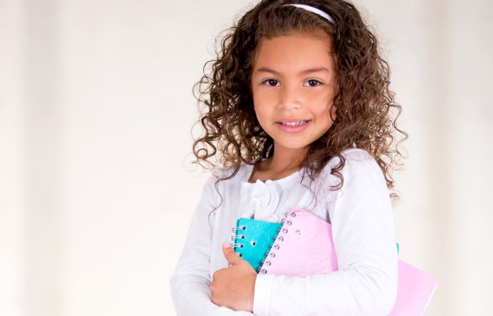 Comprar los cuadernos nuevos para el cole elegir el material escolar