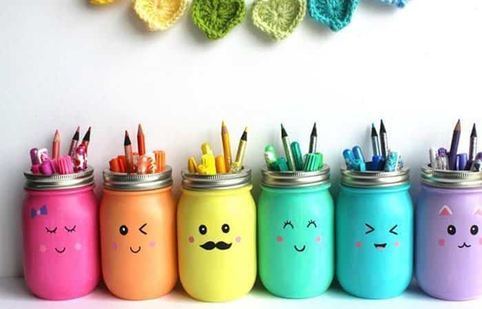 Botes Manualidades para organizar el escritorio con botes