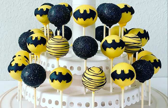 fiesta-de-batman-pop-cakes Fiesta de Batman con pop cakes