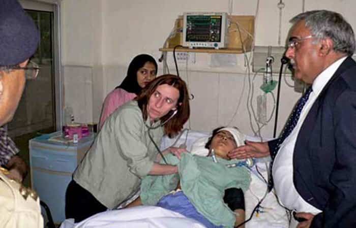 Malala en el hospital Malala en el hospital tras los disparos