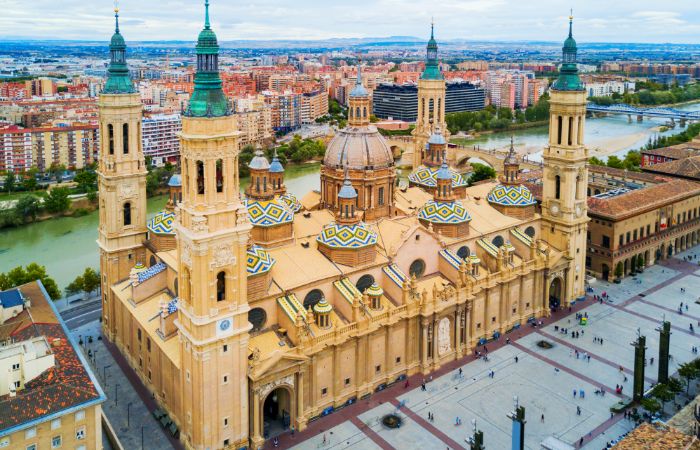 Plaza del Pilar y Basílica del Pilar en Zaragoza