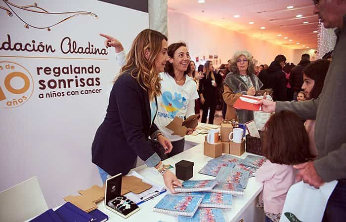 Mercadillo benéfico de Navidad de la Fundación Aladina