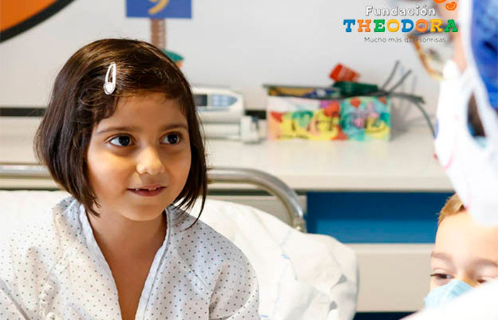 catálogo 2022 fundación theodora Regala solidaridad: Fundación Theodora