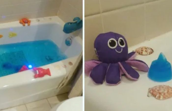 Crea un océano de agua azul en la bañera Un océano en la bañera