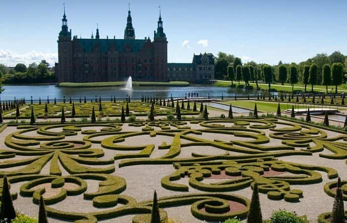 Castillo Frederiksborg en Europa Castillo de Hillerod | Viajar a Dinamarca con niños