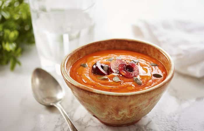 salmorejo con cerezas salmorejo con cerezas