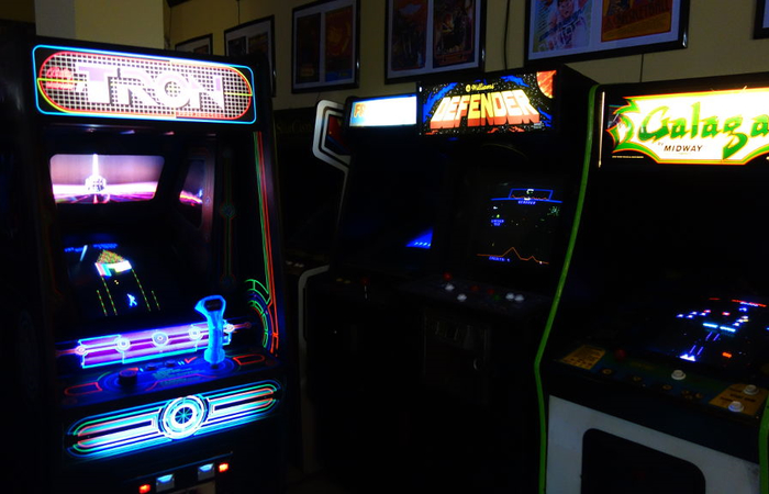 museo arcade vintage planes retro: museo arcade vintage