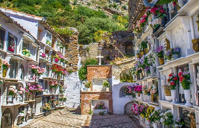 Cementerio de Villaluenga del Rosario, Cádiz cementerios