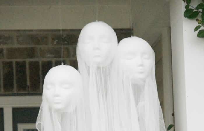 diy de halloween fantasmas flotantes diy de halloween fantasmas flotantes