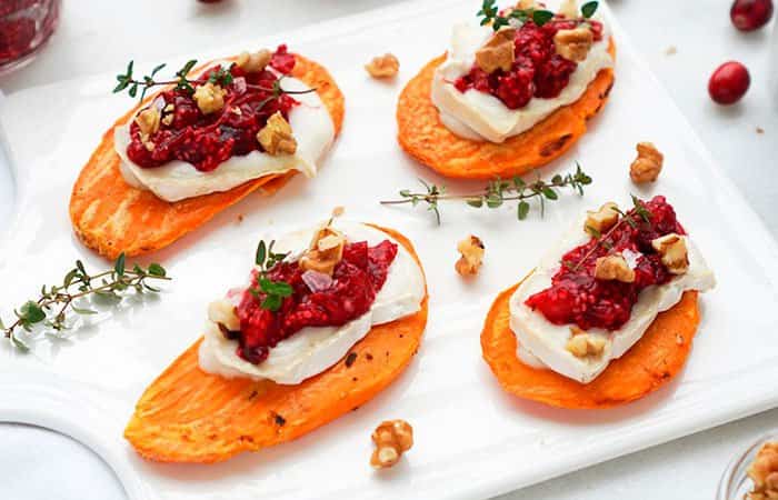 Aperitivos fáciles de Navidad tostas de batata Aperitivos fáciles de Navidad, tostas de batata