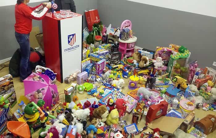 Mercadillo solidario en el hotel The Westin Palace