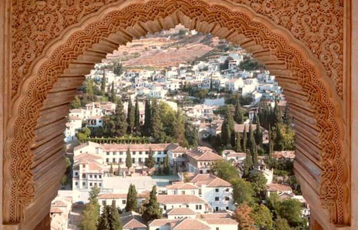 Maravillas de Andalucía Arco de la Alhambra de Granada
