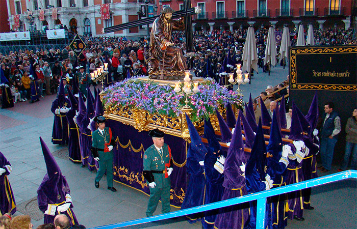 paso de la procesión general de valladolid Procesiones más destacadas de España: Procesión General de Valladolid