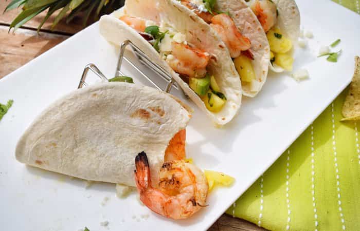 tacos con piña tacos con piña