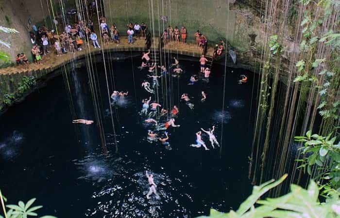 cenote-ik-kil-riviera-maya Cenote Ik Kil. Situado cerca de Chichén Itzá