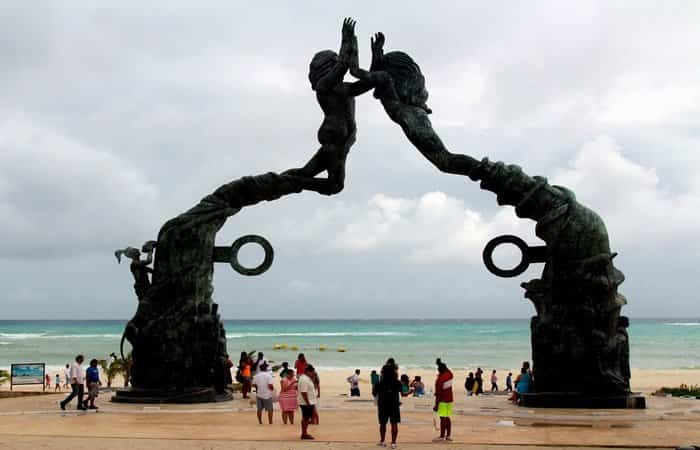Riviera Maya Puerta Maya en Playa del Carmen, principal atracción turística en la Riviera Maya