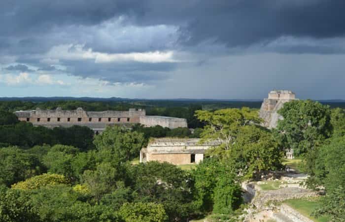 Riviera Maya Ruinas de Uxmal en Yucatán. Visita obligada si viajas a la Riviera Maya