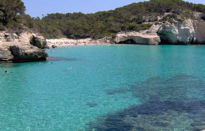 Cala Mitjana y Cala Mitjaneta en Ferrerías, Menorca
