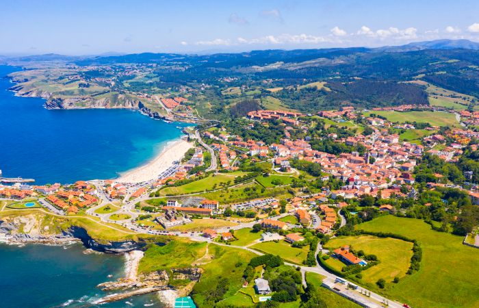 El pueblo de Comillas en Cantabria