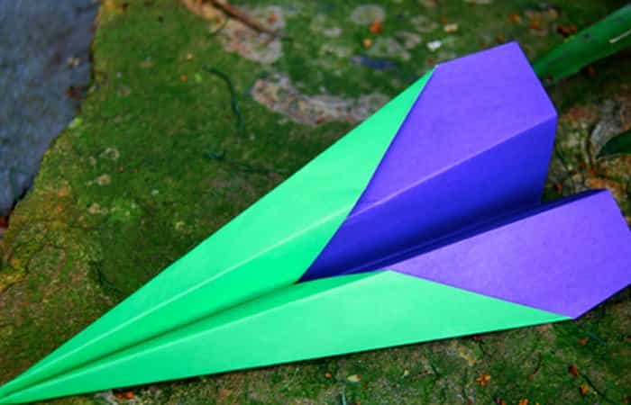 aviones de papel bicolores aviones de papel bicolores