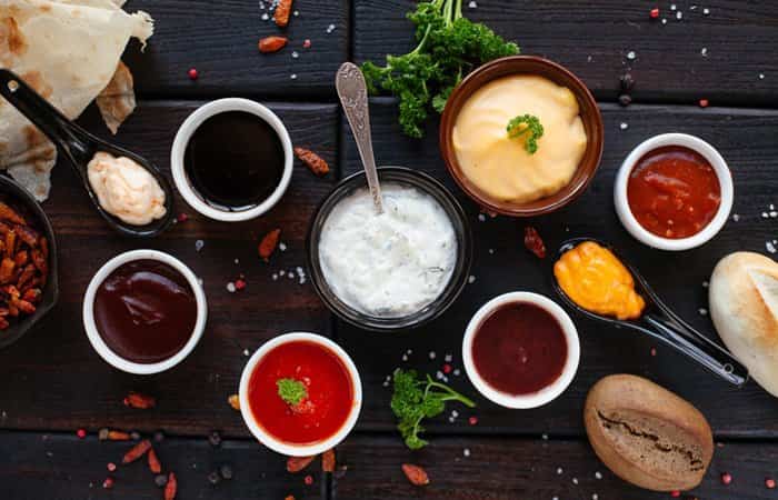 recetas fáciles de salsas caseras para verano