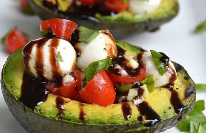 Ensalada Caprese a la barbacoa Ensalada Caprese a la barbacoa