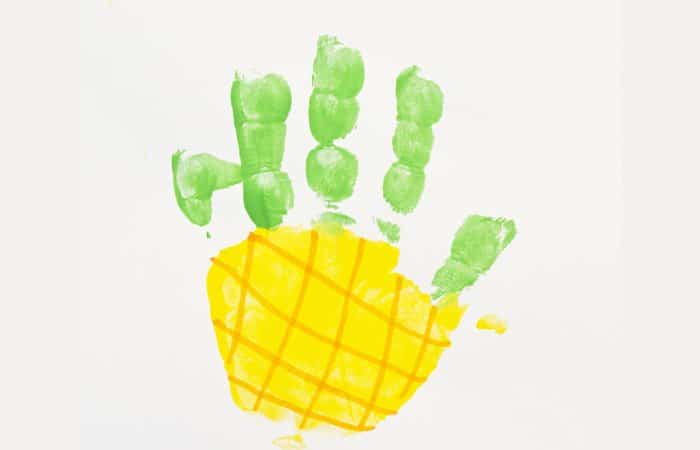 manualidades para bebés de Pinterest con huellas manualidades para bebés de Pinterest con huellas