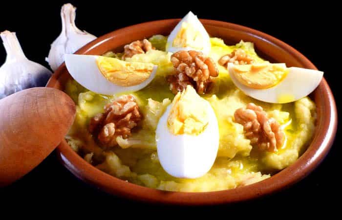Atascaburras, un clásico murciano Recetas de Semana Santa: atascaburras