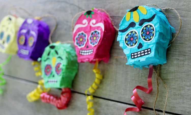 Catrina mexicana minipiñata Catrina mexicana minipiñata