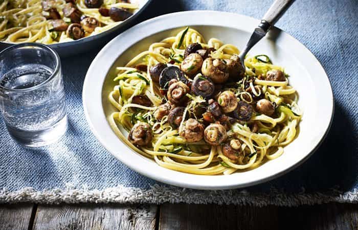 Tagliatelle con castañas y champoñones Tagliatelle con castañas y champoñones