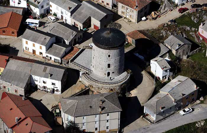 Puebla de Lillo en León
