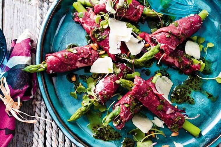 canapés de Navidad con ternera canapés de Navidad con ternera