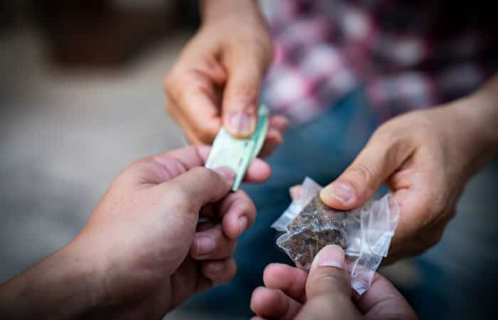 Cómo afecta al cerebro el consumo de drogas Cómo afecta al cerebro el consumo de drogas