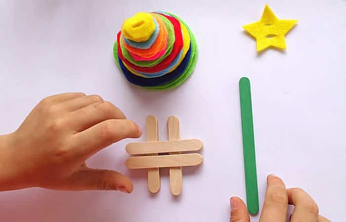 manualidades de Navidad con fieltro para hacer un abeto manualidades de Navidad con fieltro para hacer un abeto