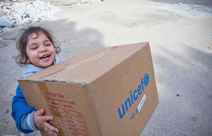 Regalo azul de Unicef Navidad