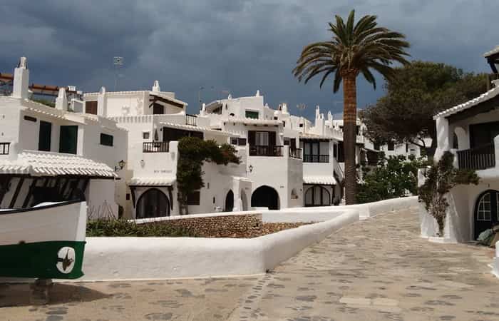 Menorca, uno de los destinos españoles que The New York Times recomienda destinos españoles que The New York Times recomienda: casitas blancas en Binibeca,Menorca
