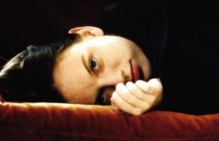 fotograma película mi vida sin mí mi vida sin mí: la protagonista, tumbada