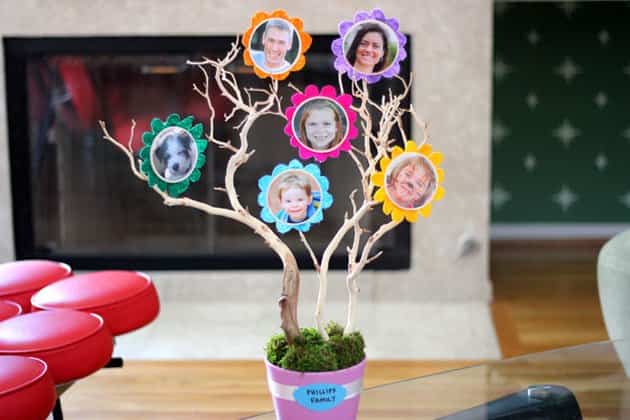 Árbol de manualidades para el día de la familia Árbol de manualidades para el día de la familia