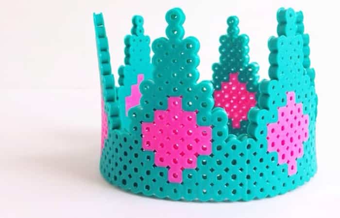 Corona de cumpleaños con hama beads Corona de cumpleaños con hama beads