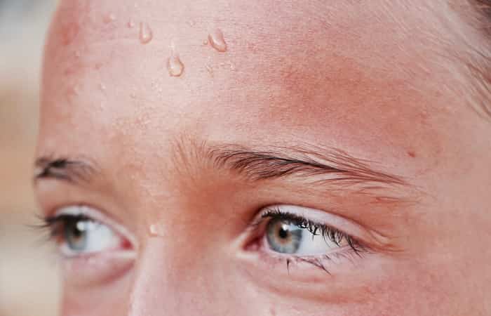 Desodorante-para-niños-Sudor Agua y jabón en vez de desodorante para niños