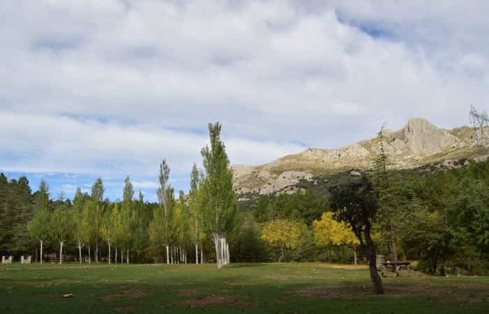Zona de acampada Florencia, en Granada Área Florencia, Granada, otro de los mejores sitios de España para acampar
