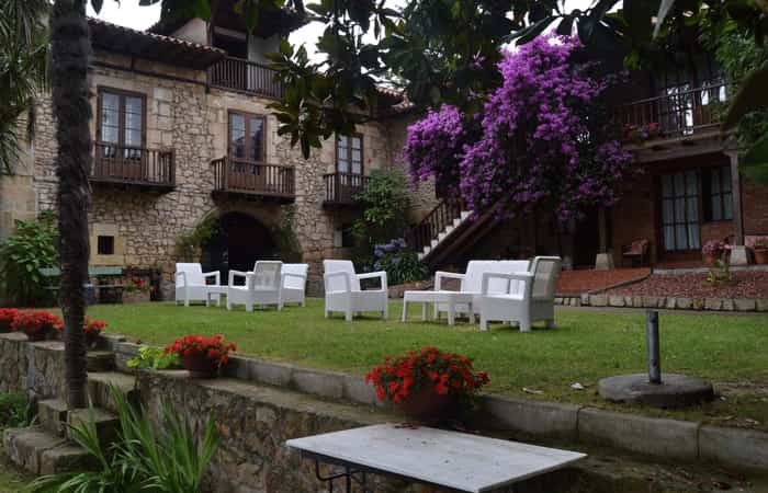 CASONA DOS LAGOS Casona dos Lagos, Villanueva, Cantabria | Fuente: Booking