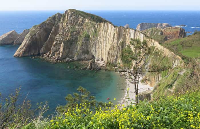 Playa-del-silencio Hacer snorkel en España