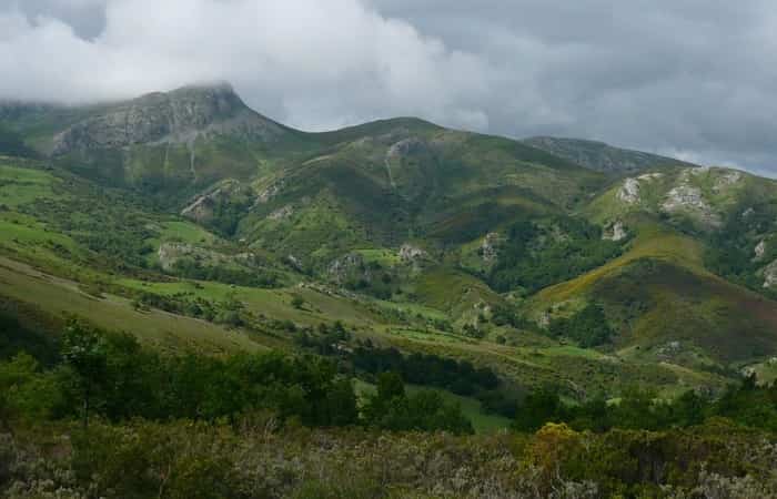Entorno del Parque Natural Fuentes Carrionas y Fuente Cobre Imprescindibles de cada provincia: Parque Natural Fuentes Carrionas y Fuente Cobre