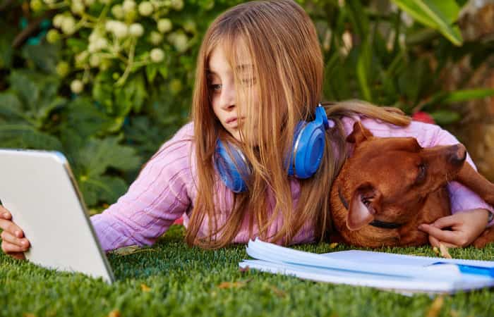Cómo gestionar el uso de dispositivos electrónicos durante el verano